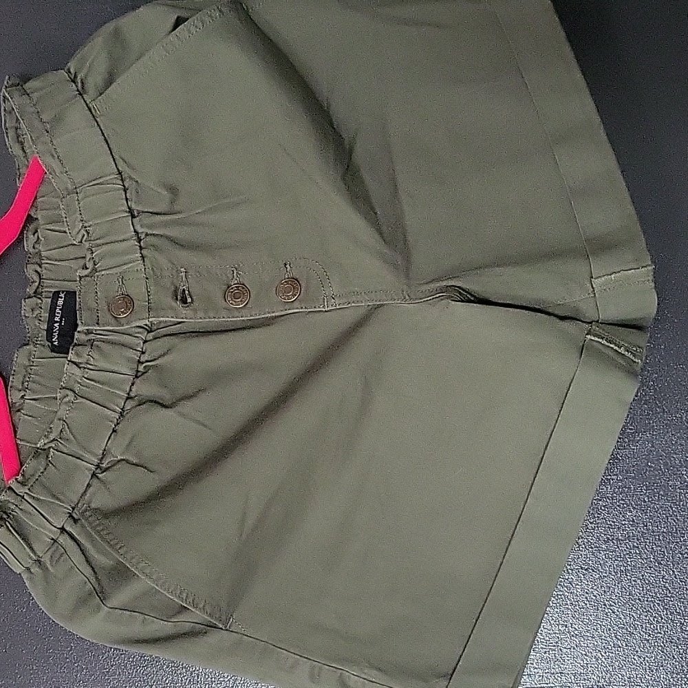 Banana Republic paperbag short Size 4